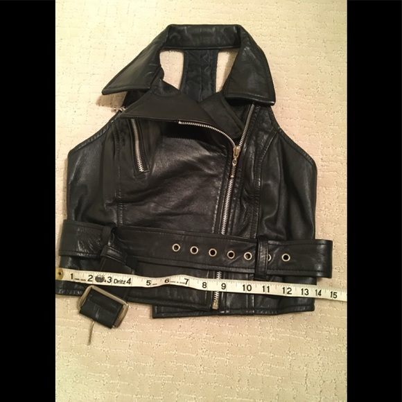 Stunning Moto Leather vest, race back will get everyone’s attention ! - Picture 3 of 7